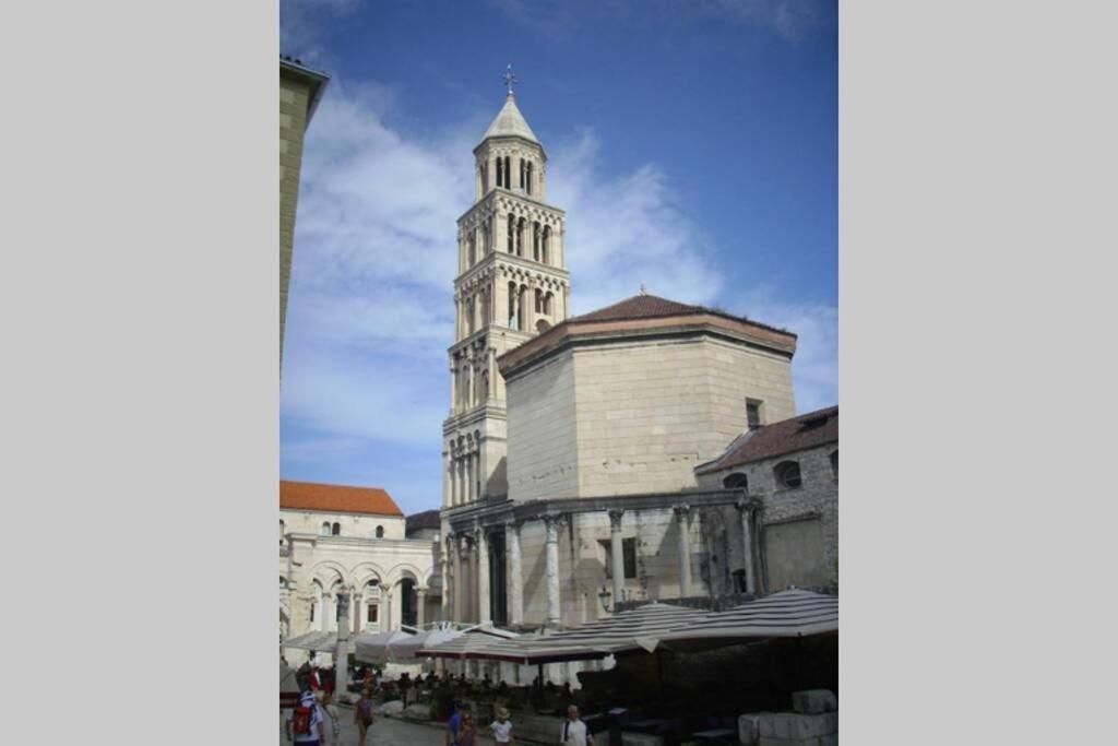 Apartment Mariva Split Bagian luar foto